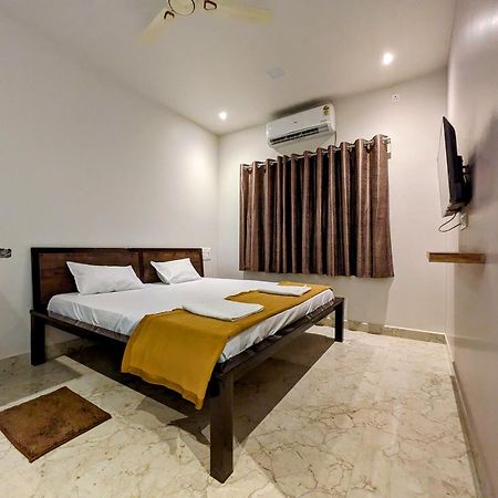 Hotel Madhusudan Executive Kolhapur Zewnętrze zdjęcie