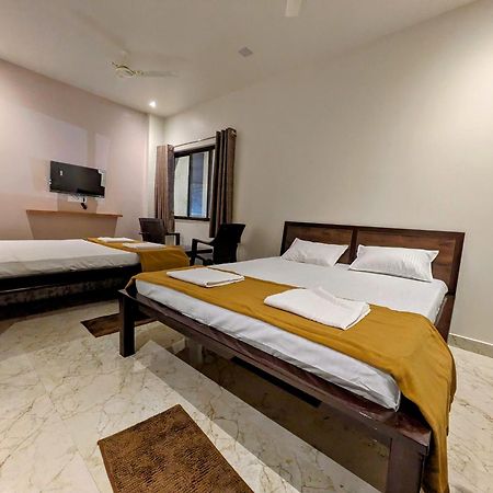 Hotel Madhusudan Executive Kolhapur Zewnętrze zdjęcie