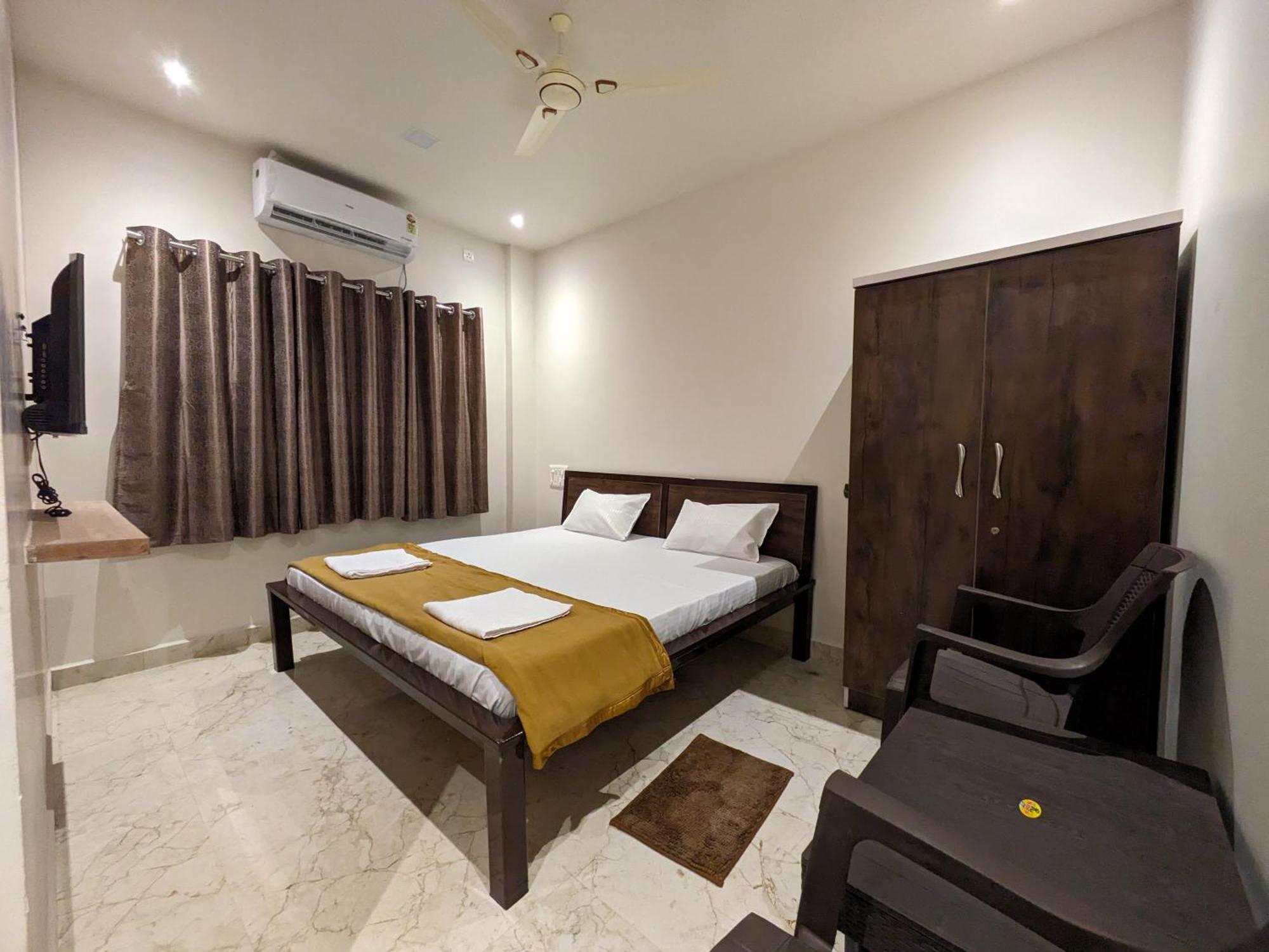 Hotel Madhusudan Executive Kolhapur Zewnętrze zdjęcie